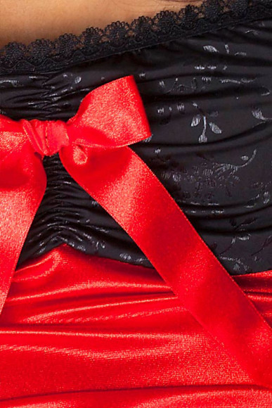 Соблазнительная сорочка с открытой спинкой и сборкой на попке Lena