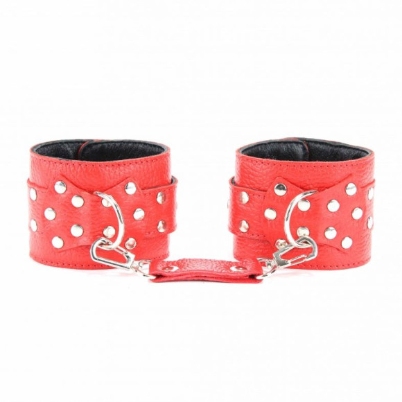 Красные кожаные наручники Красные кожаные наручники