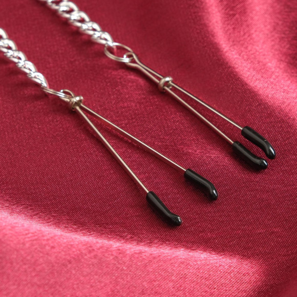 Удлинённые зажимы для сосков с цепочкой - 25 см. Удлинённые зажимы для сосков с цепочкой - 25 см.