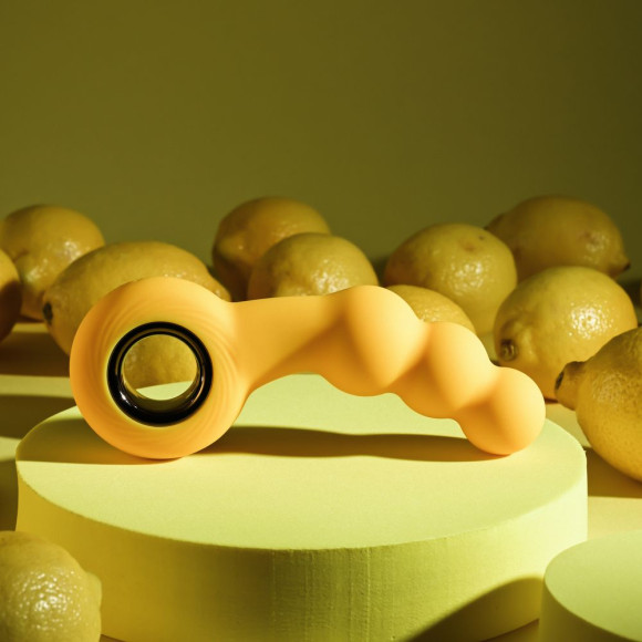 Желтая анальная вибропробка Bumble - 14,9 см. Желтая анальная вибропробка Bumble - 14,9 см.