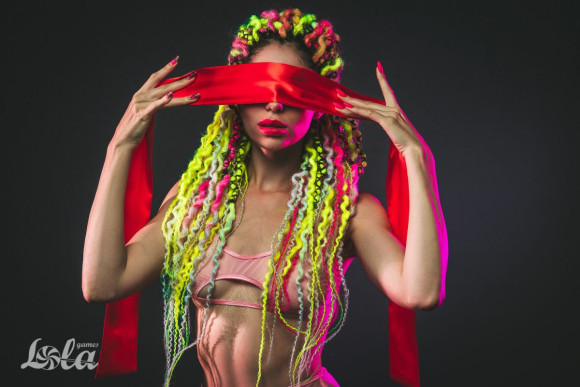 Красная лента для связывания Wink - 152 см. Красная лента для связывания Wink - 152 см.