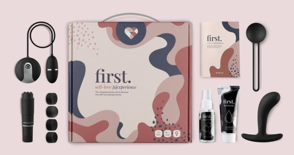 Большой женский стартовый набор First Self-Love Experience Большой женский стартовый набор First Self-Love Experience
