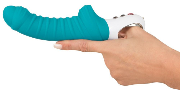 Бирюзовый вибратор с рёбрышками Tiger - 22,3 см. Бирюзовый вибратор с рёбрышками Tiger - 22,3 см.