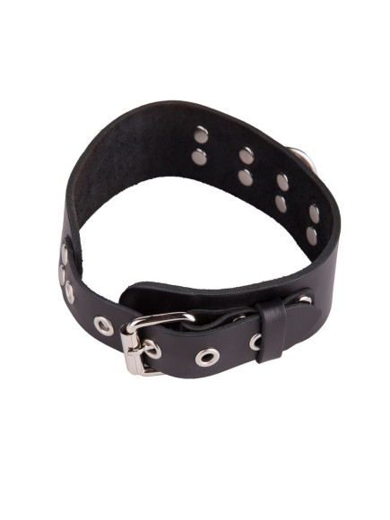 Черный кожаный ошейник с кольцом и клепками Черный кожаный ошейник с кольцом и клепками