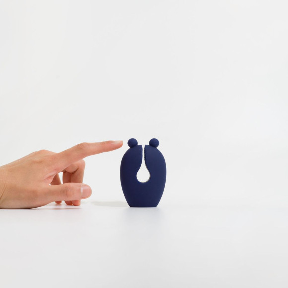 Синий клиторальный вибростимулятор Eden Синий клиторальный вибростимулятор Eden