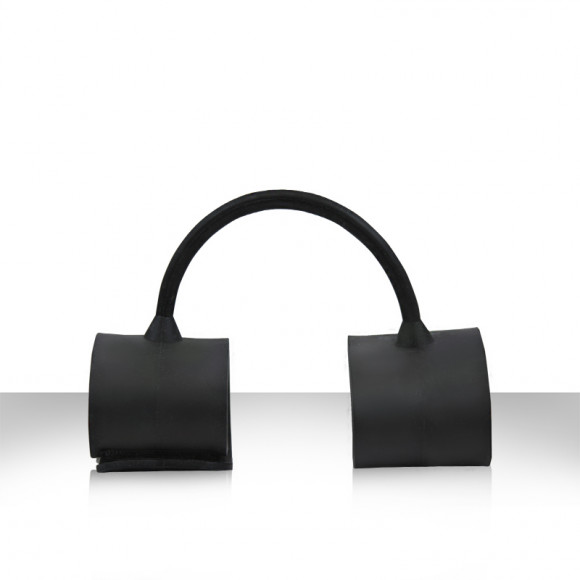 Чёрные силиконовые наручники Silicone Submissions Wrist Cuffs