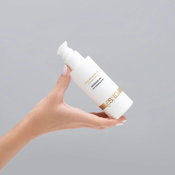 Массажное масло Massage Oil With Titillating Scent - 100 мл.