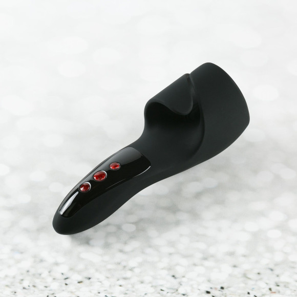Черный вибромастурбатор с пульсацией Apollo Черный вибромастурбатор с пульсацией Apollo