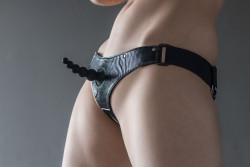 Черные трусики Better с анальной насадкой - 8 см. Черные трусики Better с анальной насадкой - 8 см.