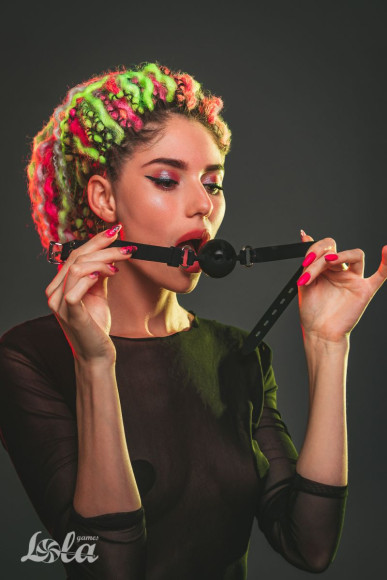 Черный кляп-шарик Charmer S Черный кляп-шарик Charmer S