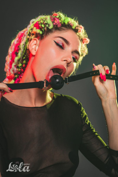 Черный кляп-шарик Charmer S Черный кляп-шарик Charmer S