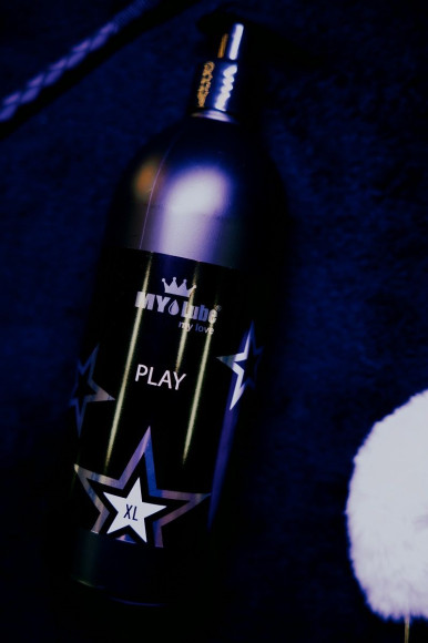 Лубрикант на водной основе для фистинга и использования с секс-игрушками MyLube PLAY XL - 500 мл. Лубрикант на водной основе для фистинга и использования с секс-игрушками MyLube PLAY XL - 500 мл.