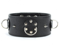 Чёрный кожаный ошейник с кольцами и клёпками Чёрный кожаный ошейник с кольцами и клёпками
