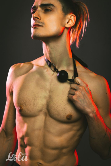 Черный кляп-шарик Love Spell Черный кляп-шарик Love Spell