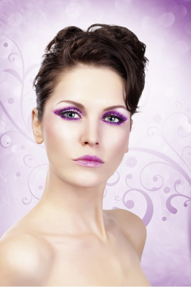 Чёрные накладные ресницы Deluxe с фиолетовым колором