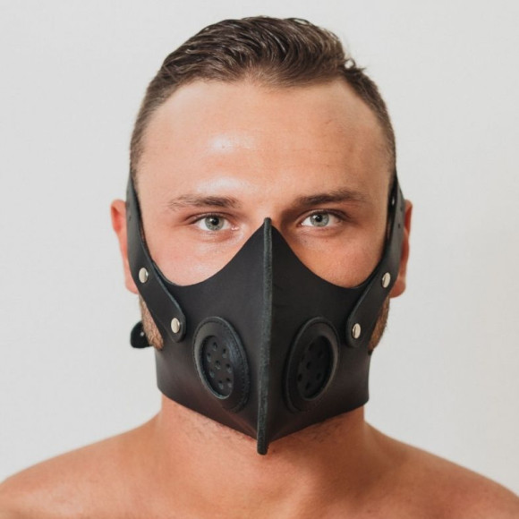 Черная кожаная маска «Сталкер» Черная кожаная маска «Сталкер»