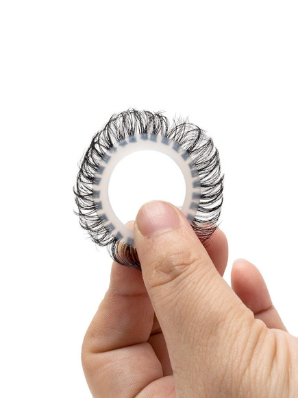 Эластичное эрекционное колечко с черными «ресничками» Эластичное эрекционное колечко с черными «ресничками»