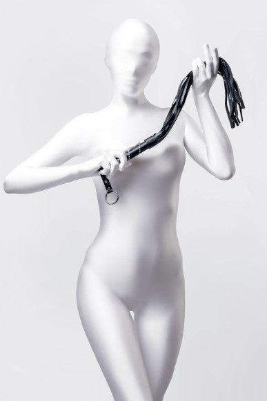 Черный флоггер Anonymo - 64 см. Черный флоггер Anonymo - 64 см.