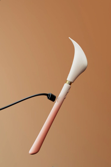 Розовый двусторонний вибромассажёр Calla Розовый двусторонний вибромассажёр Calla