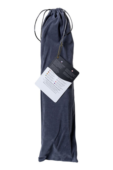 Черная анальная втулка с хвостом чернобурой лисы - размер М Черная анальная втулка с хвостом чернобурой лисы - размер М